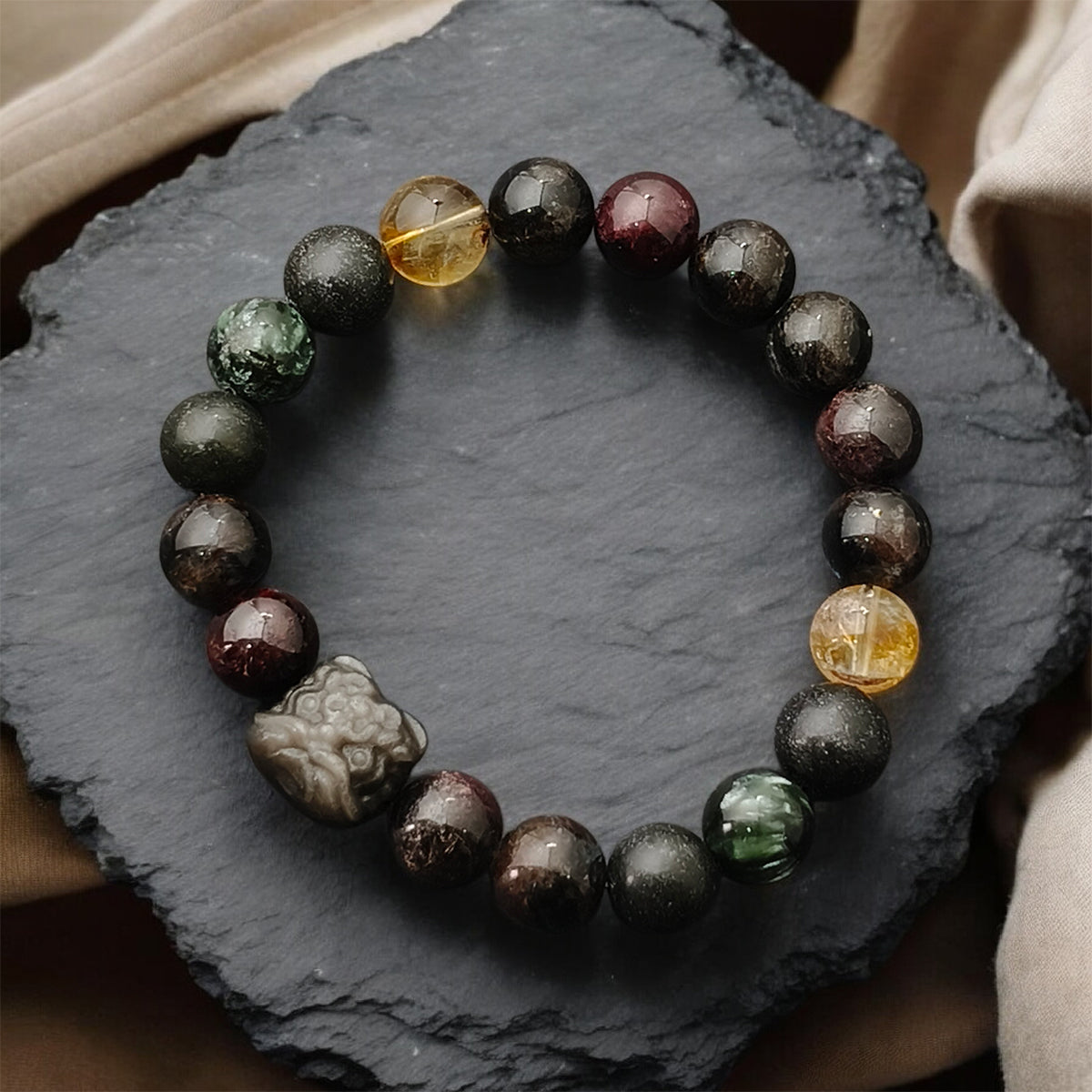THE REGALIS Bracelet