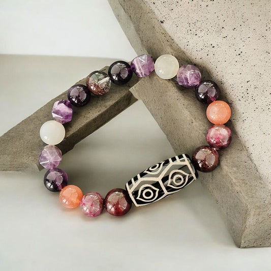 THE AMORIA Modern Dzi Bracelet