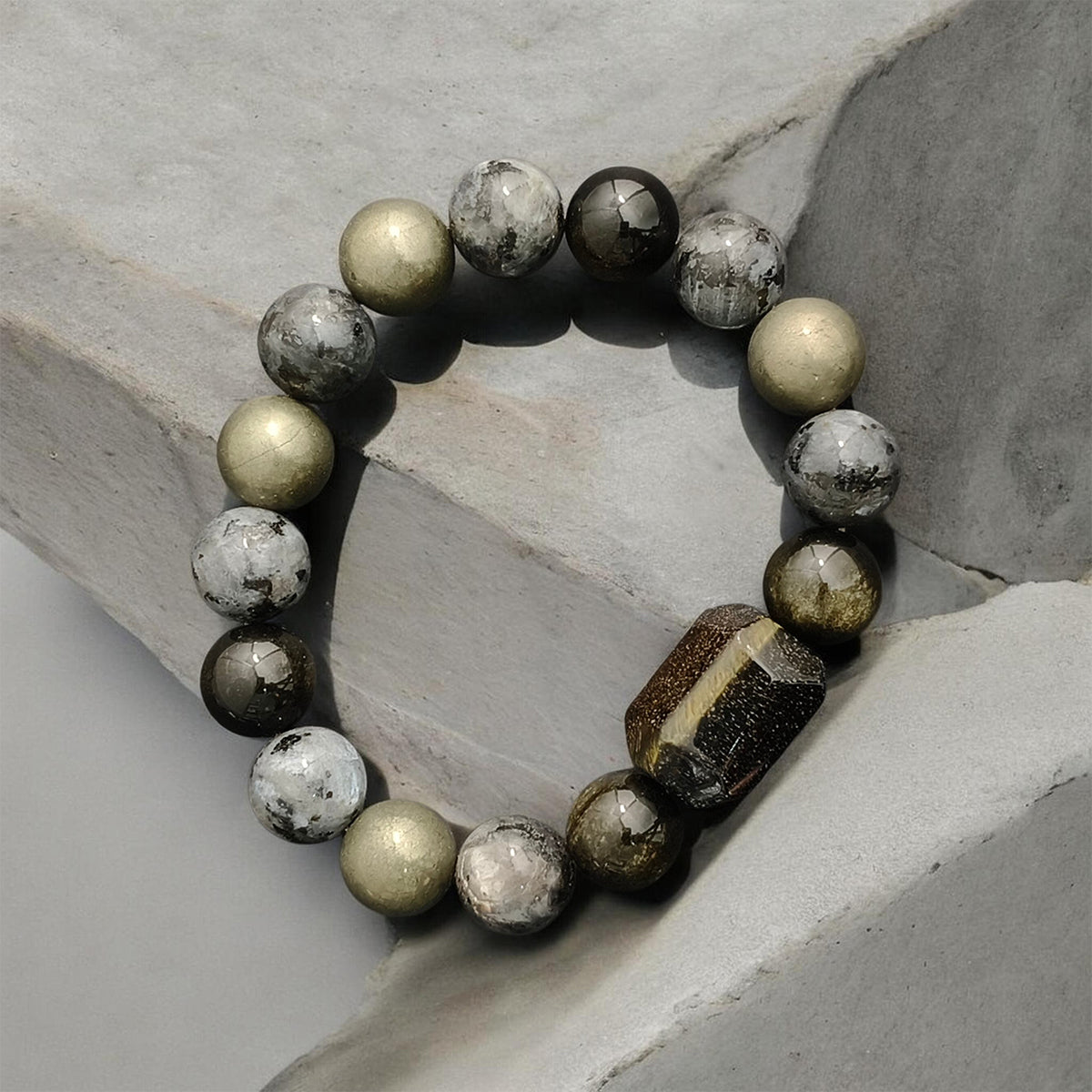 THE APEX Crystal Bracelet
