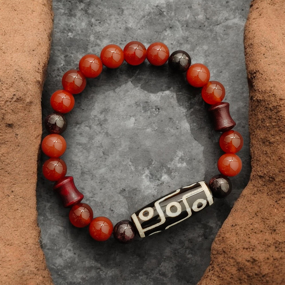 THE ASCENDRA Modern 9-Eye Dzi Bracelet
