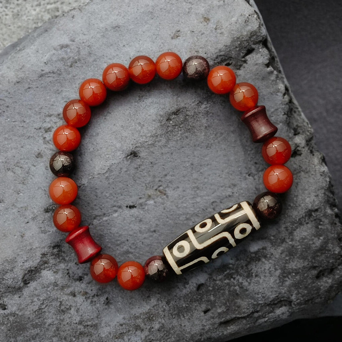 THE ASCENDRA Modern 9-Eye Dzi Bracelet