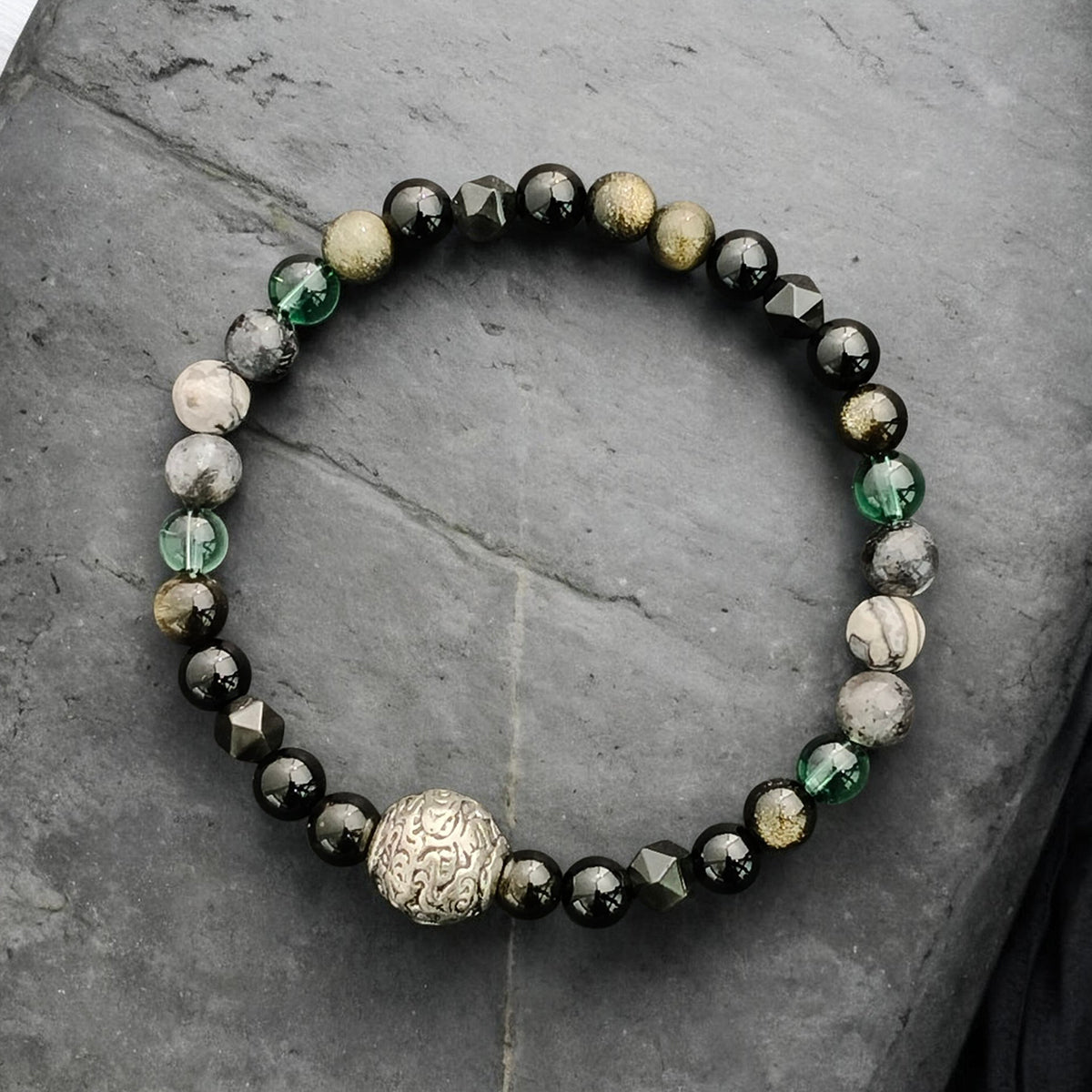 THE ELEVAR Crystal Bracelet