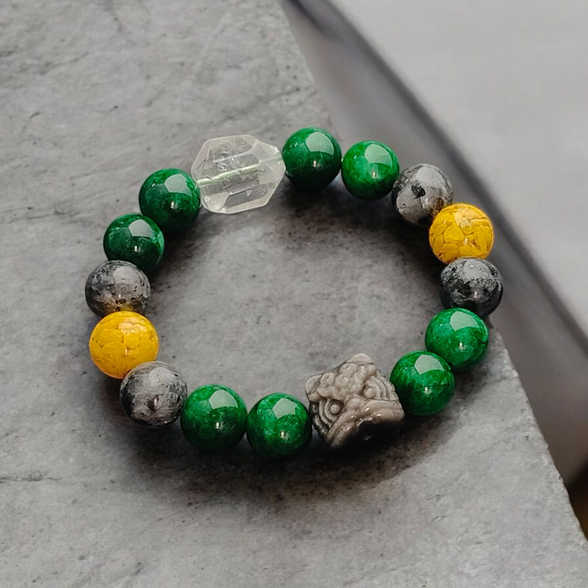 THE MYRRAN Bracelet