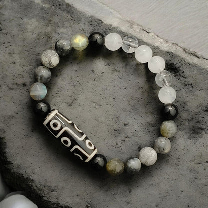 THE NOCTURIA Modern 9-Eye Dzi Bracelet