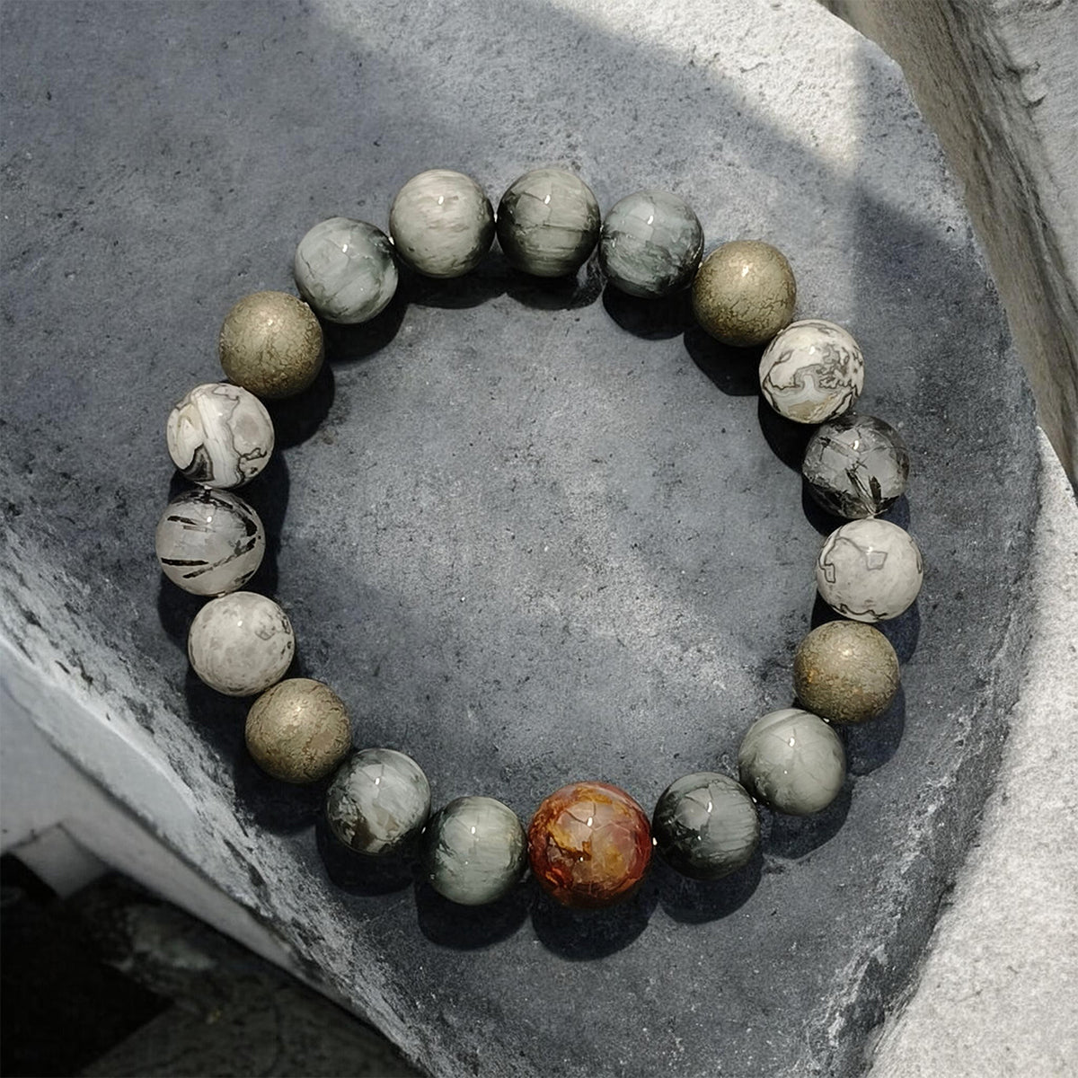 THE VANGUARD Crystal Bracelet